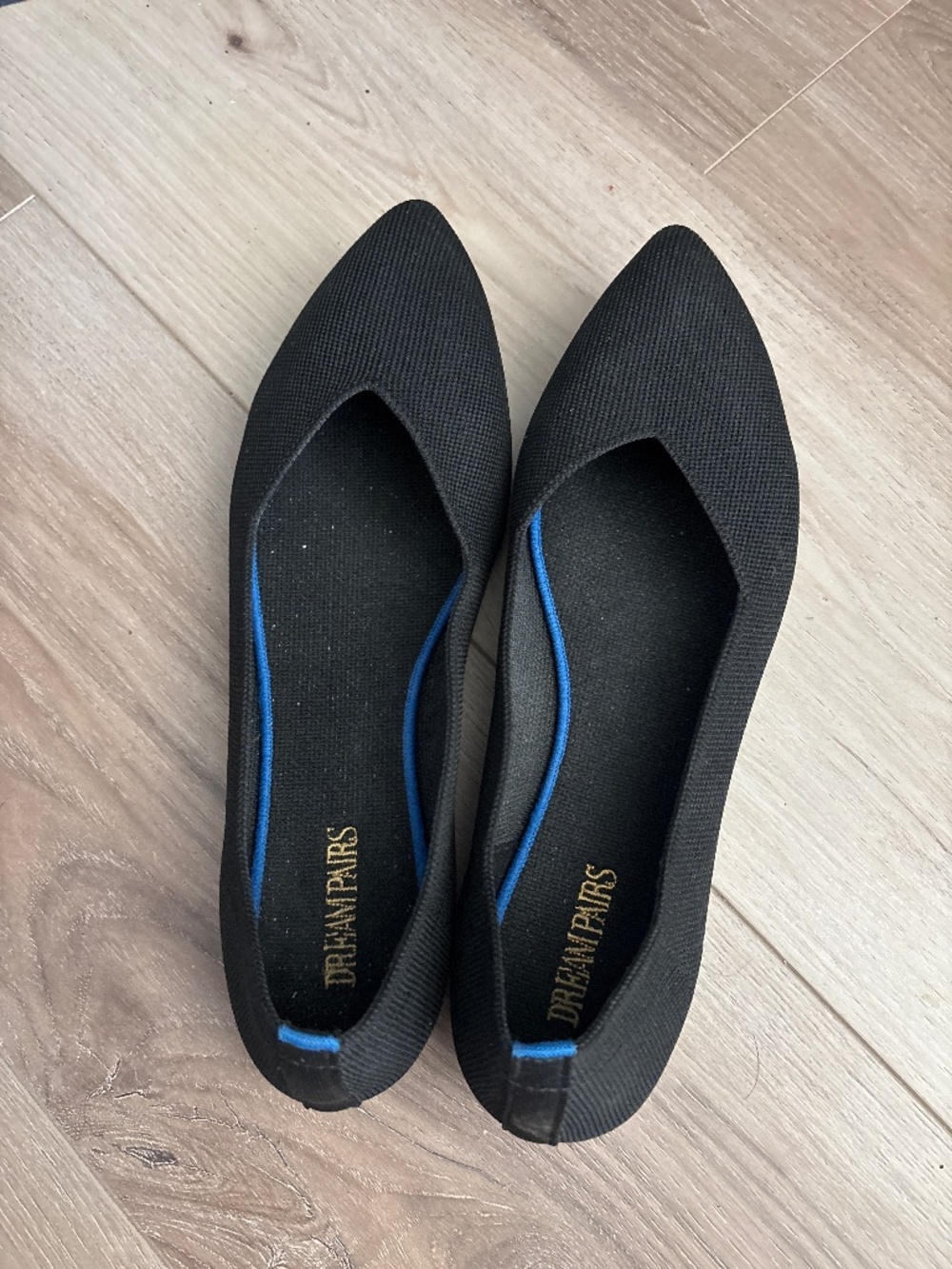 Black Ballet Flats